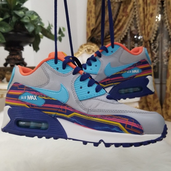 Nike Air Max 90 Premium Shoes - Picture 3 of 8